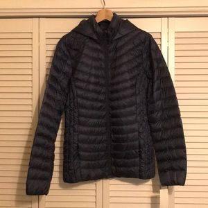 Packable Puffy Jacket w/ Matching Wool Scarf